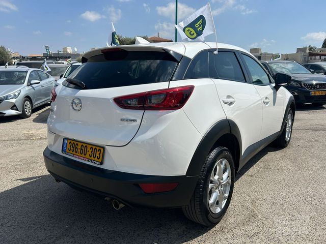 מודעת רכב מאזדה CX-3 2
