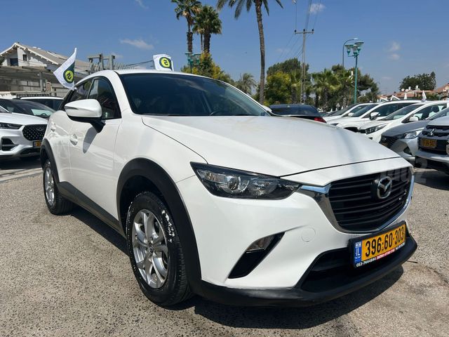 מודעת רכב מאזדה CX-3 1