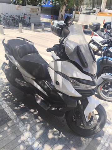 מודעת רכב VOGE SR4