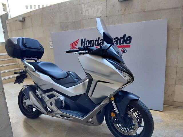 מודעת רכב הונדה FORZA750