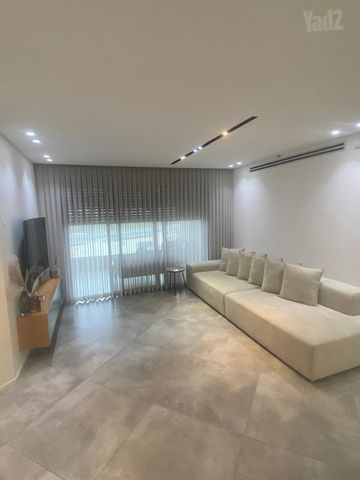 דירה למכירה בבית שמש — 4