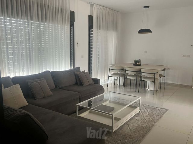 יעקב עורב בודה 54