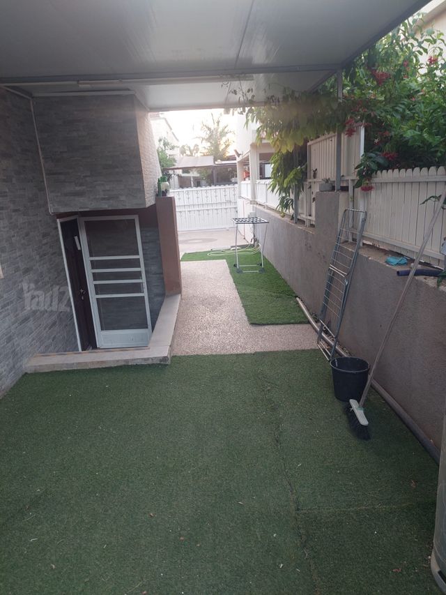 יחידת דיור, שביל הגפן 1, בת הדר, בת הדר
