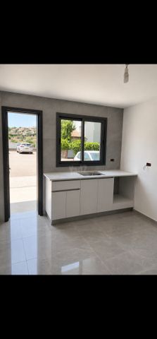 חרצית 23
