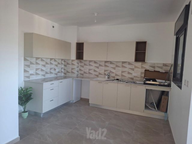 תמונה 9 של דירת 4 חדרים להשכרה בירושלים