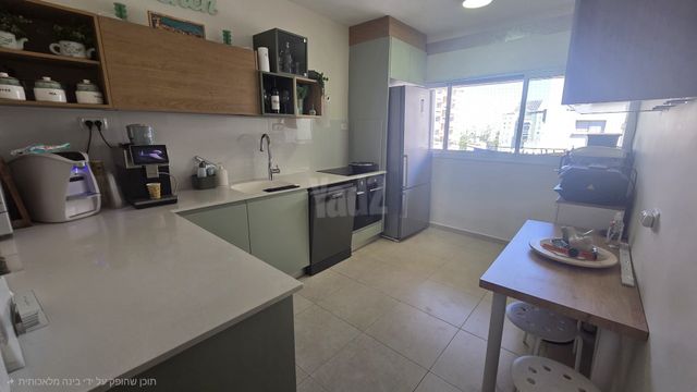 גג/ פנטהאוז, ברקן, תל גיבורים, חולון