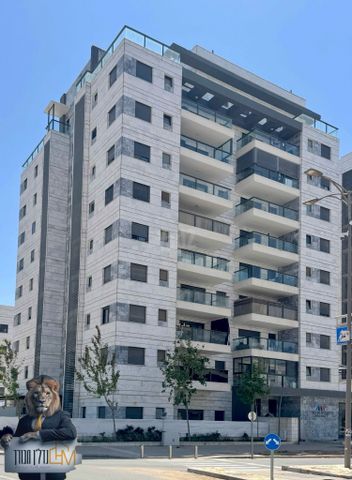 אריאל שרון 23
