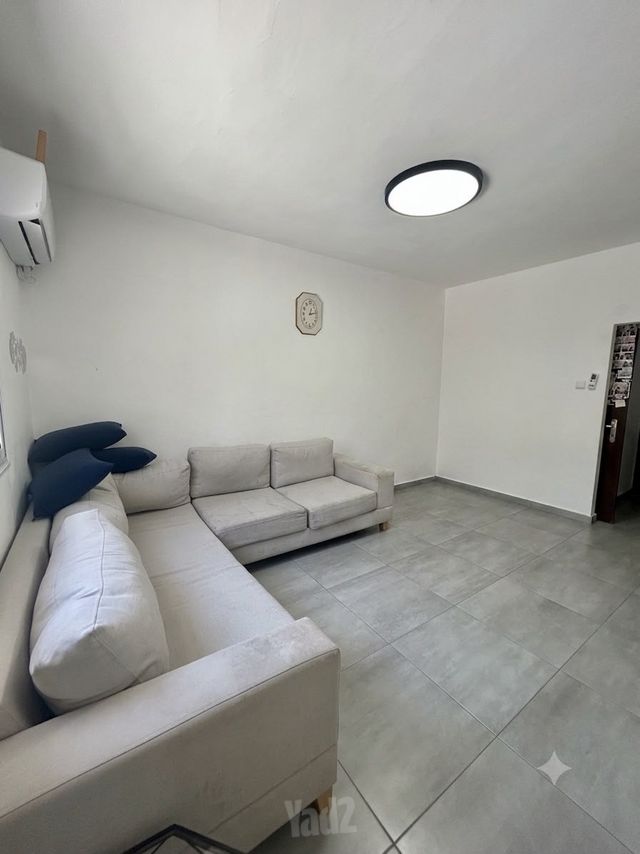 דירה, יהודית, בני ברק