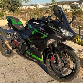 מודעת רכב קאוואסאקי נינג'ה 400