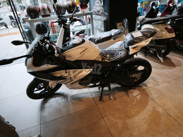 מודעת רכב CF MOTO SR300