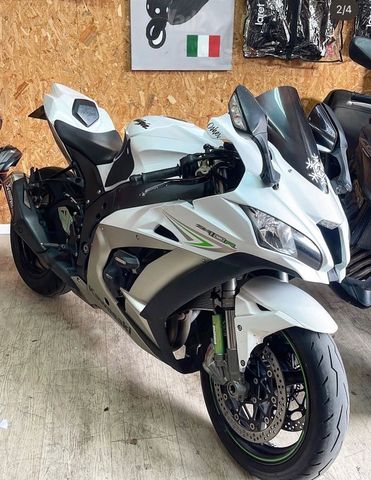 מודעת רכב קאוואסאקי נינג'ה ZX 10R