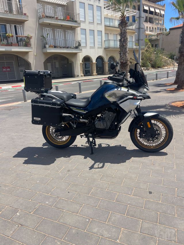 CF MOTO 800MT