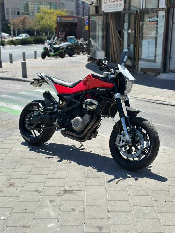 מודעת רכב הוסקוורנה NUDA900R