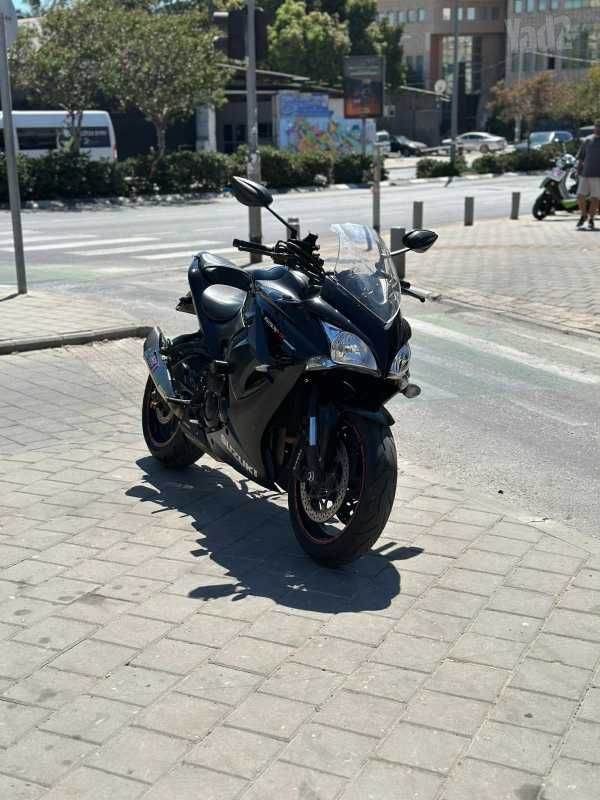 סוזוקי GSX-S1000
