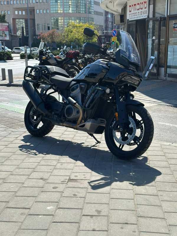 מודעת רכב הרלי דיווידסון פן אמריקה
