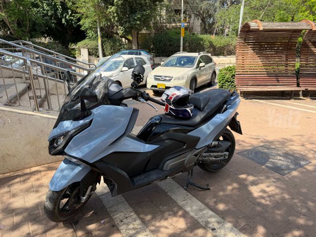 מודעת רכב קימקו AK 550