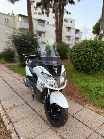 מודעת רכב סאן יאנג ג'וי רייד 200