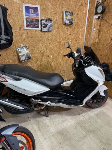 מודעת רכב סאן יאנג ג'וי-מקס 250 XI