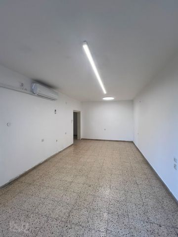 לוין אפשטיין 44