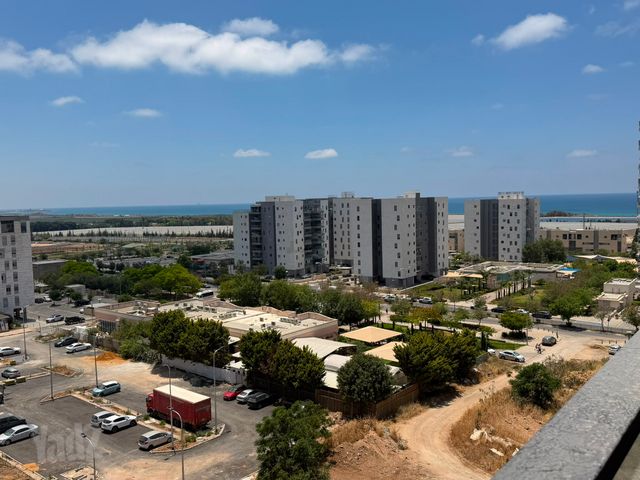 ז'בוטינסקי 71