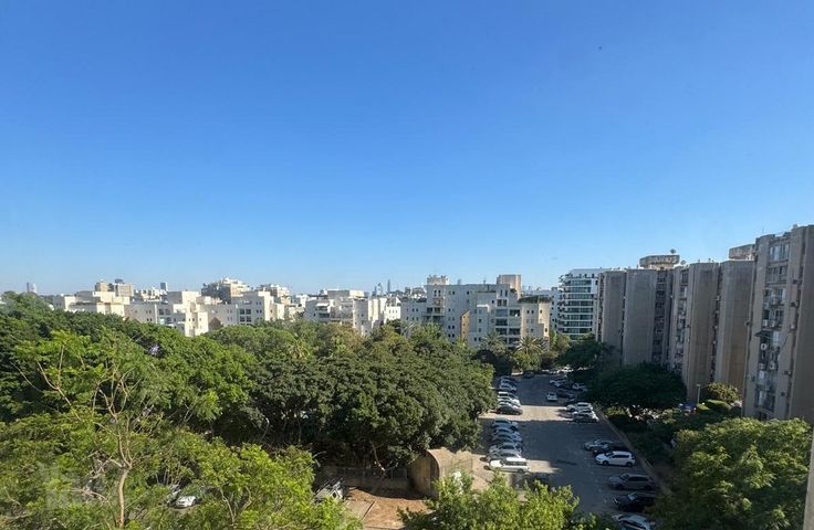 רמת אביב ג'