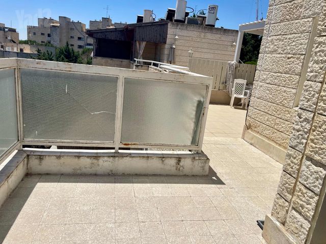 דירה למכירה בירושלים (תיווך) — 5