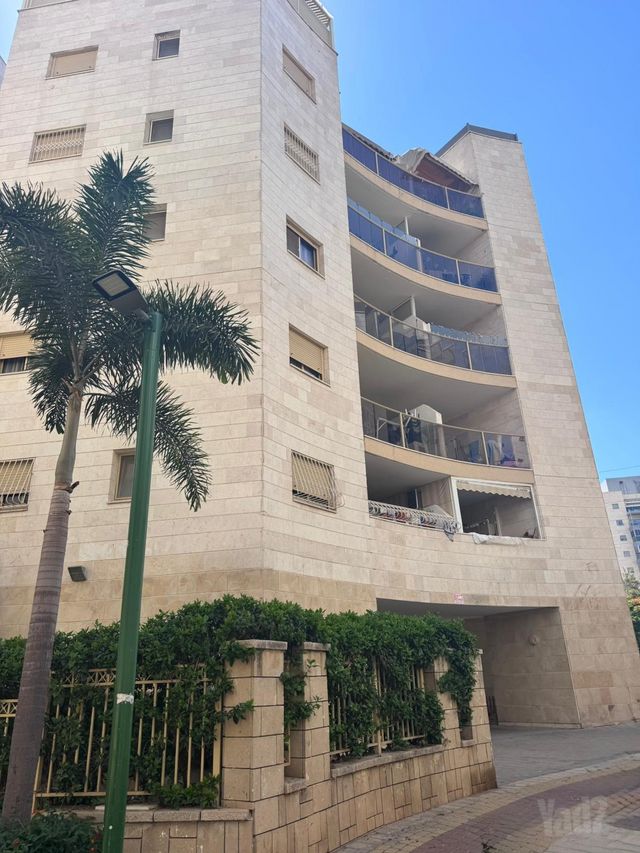 דירה, נווה הדרים, אשקלון