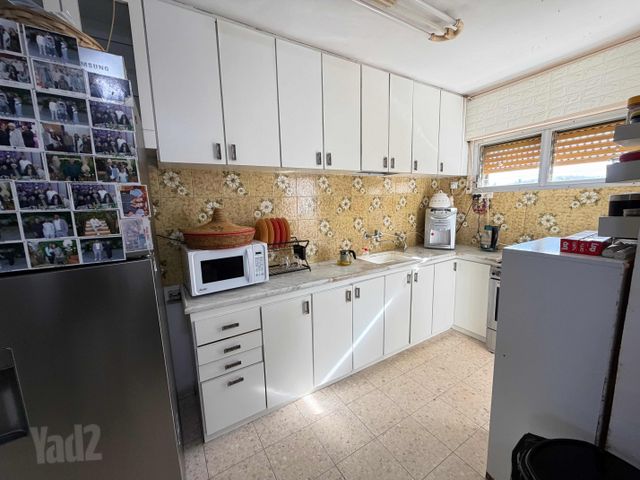 השיקמה 9