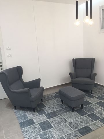 תמונה 6 של דירת 3 חדרים להשכרה בהרצליה