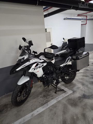 מודעת רכב בנלי TRK502X
