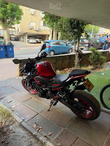 מודעת רכב קאוואסאקי Z900