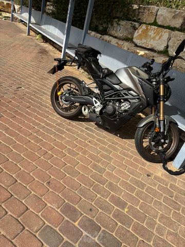 מודעת רכב הונדה CB125R