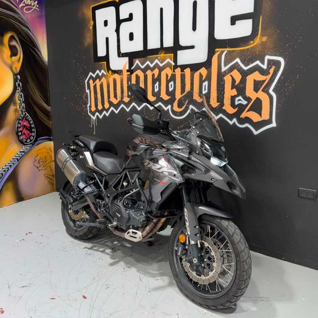 מודעת רכב בנלי TRK502X