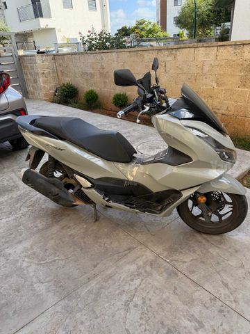 מודעת רכב הונדה PCX 125