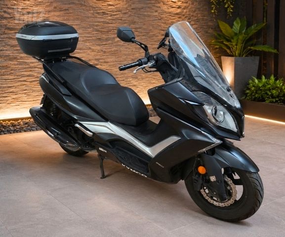 מודעת רכב קימקו דאון-טאון 350