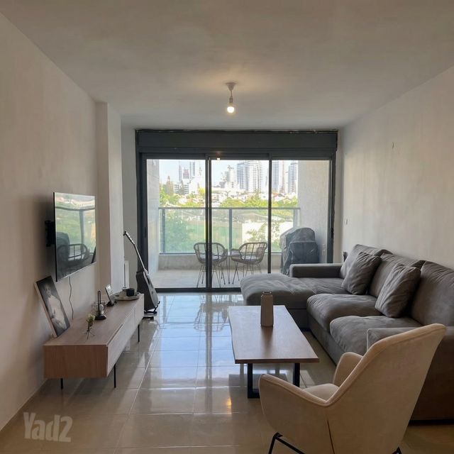 שמואל שרירא 17