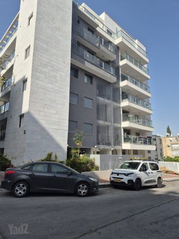 מטולה 15