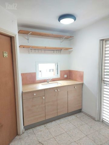 שאר ישוב 11
