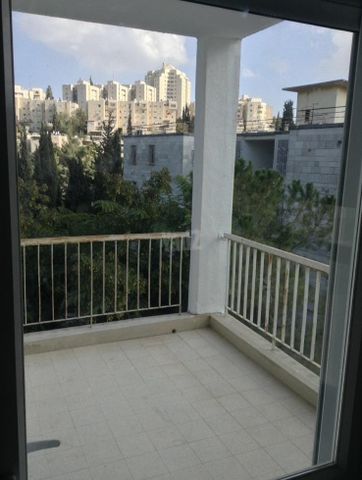 דירה להשכרה בירושלים — 5