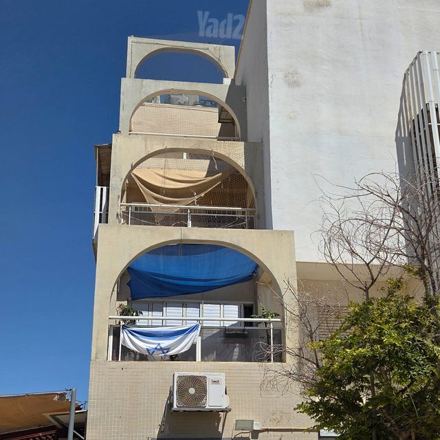 שרה ואהרון אהרונסון 22