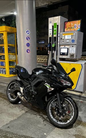 מודעת רכב קאוואסאקי נינג'ה 650