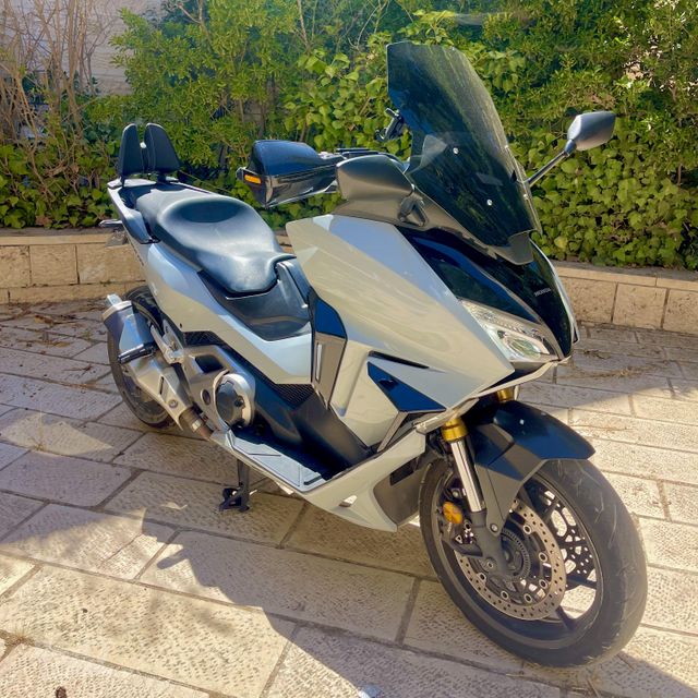 מודעת רכב הונדה FORZA750