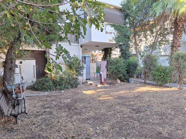 כליל החורש 12