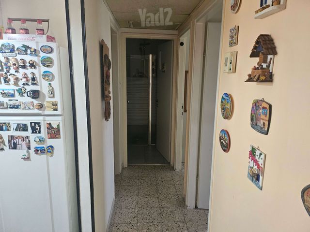 מאיר יערי 7