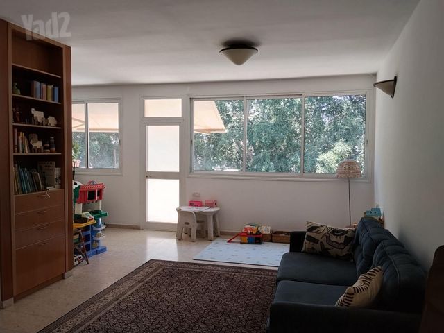 דירה, שדרות ח"ן 60, ב' / צפון מערב העיר, רחובות