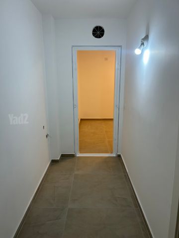 פנחס לבון 10