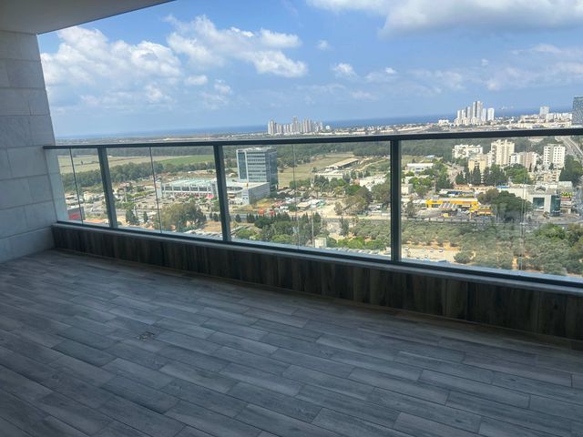 הרברט סמואל 30