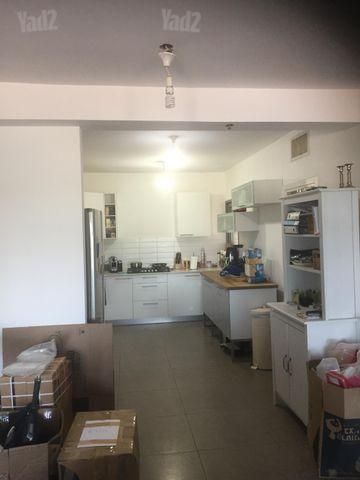 דירה, גולדה מאיר 3, מתחם 1200, הוד השרון