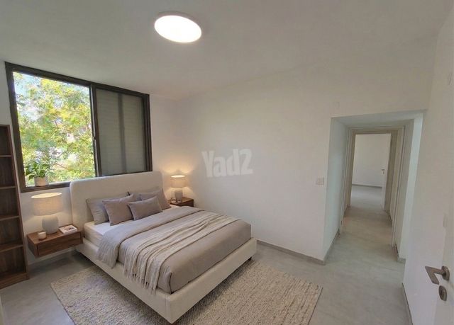 דירה, אחד העם 22, המרכז השקט / מרכז העיר, פתח תקווה