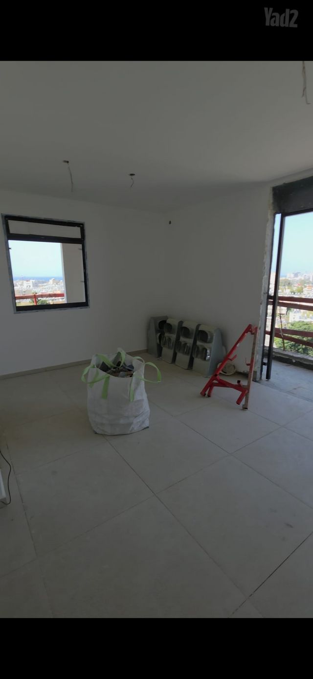 דירה, מבצע סיני 21, רמת יוסף, בת ים
